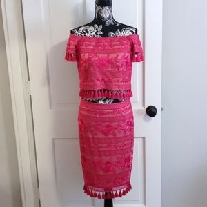 💘RARE Tadashi Shoji Runway💘 - Fuchsia Tassel Two-Piece Skirt Set